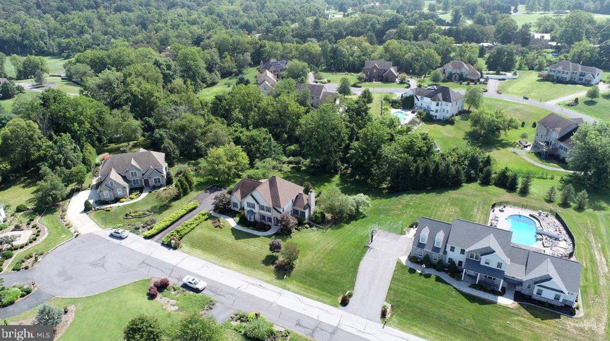 4003 Glenfinnan Pl, Navy Sup Dpt, PA 17055