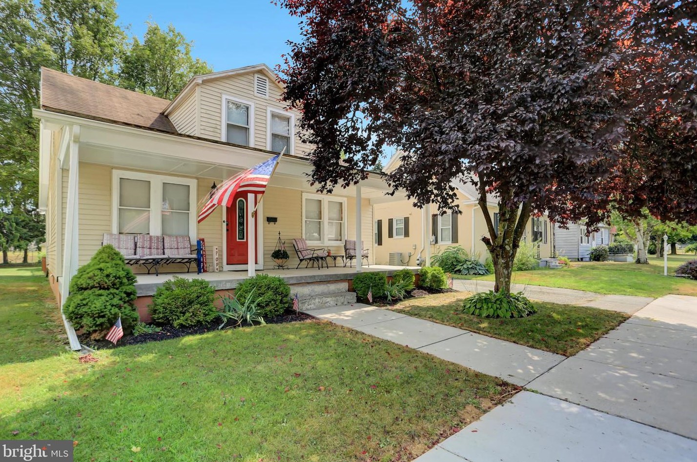 26 E Pine St, Mount Holly Springs, PA 17065