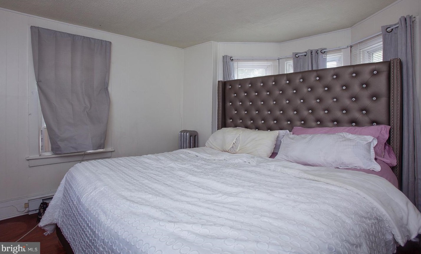 2014 Derry St, Harrisburg PA  17104-2301 exterior