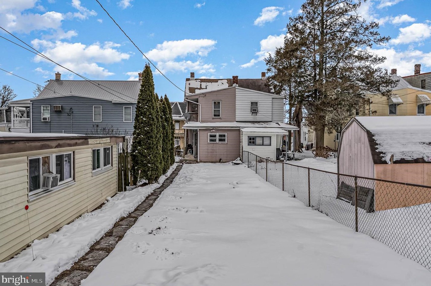 38 28th St, Harrisburg PA 17109-3442 exterior