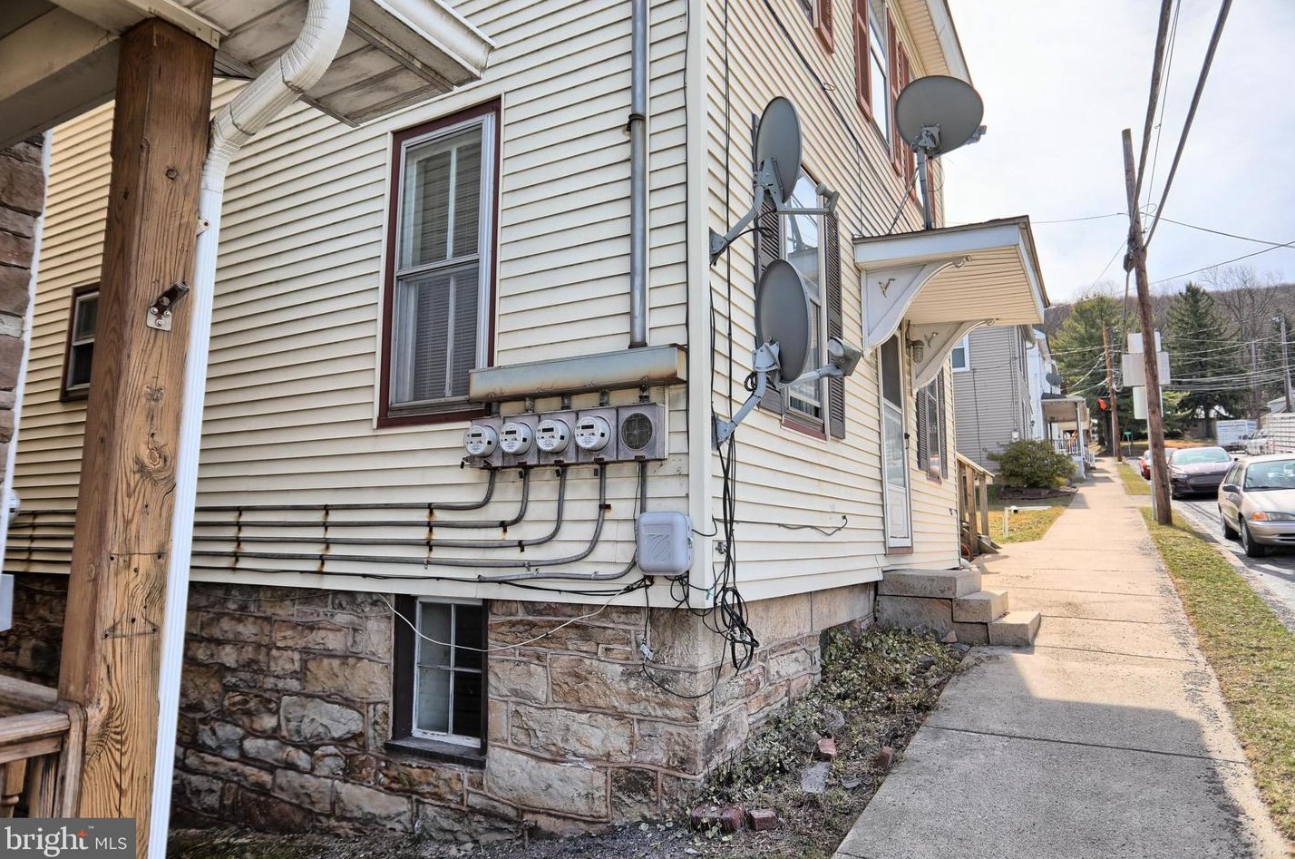 63 Market St, Elizabethville, PA 17023-6609