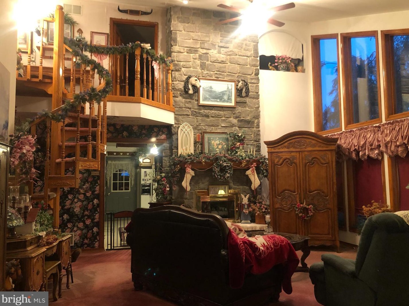 2812 Armstrong Valley Rd, Powells Vly, PA 17032-7709