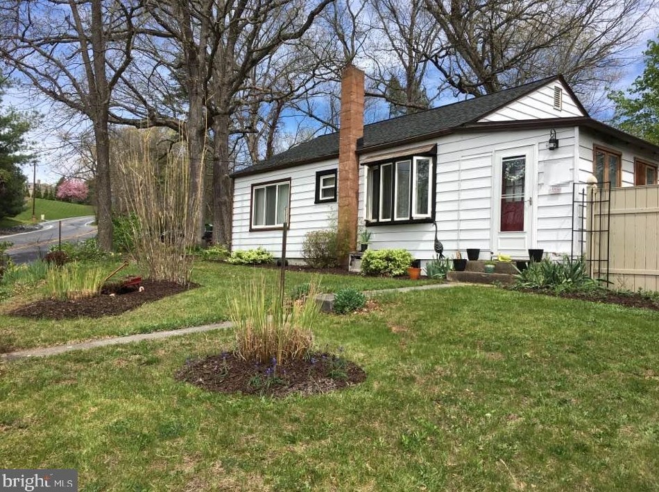 891 Willoughby Rd, Hummelstown, PA 17036