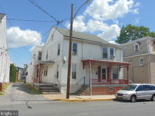 142 Spring St, Hbg Inter Airp, PA 17057