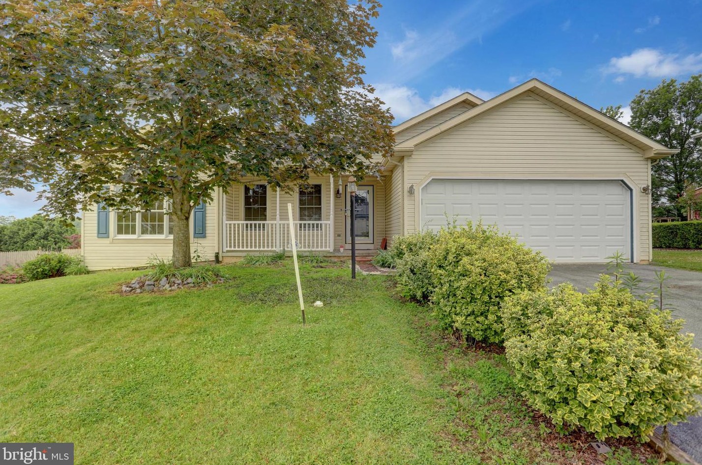 8721 Washington Cir, Hummelstown, PA 17036