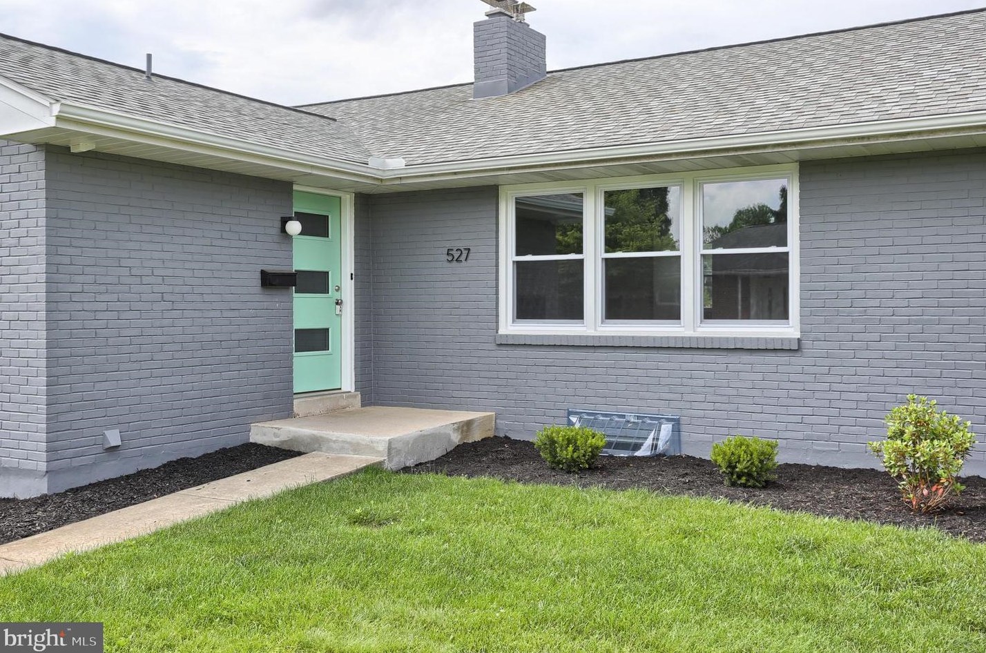 527 Cedar Ave, Swatara, PA 17033