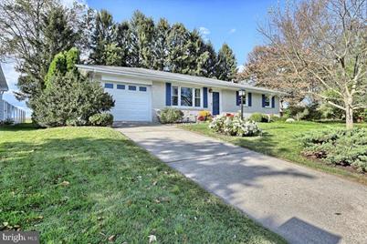 112 Robin Road - Photo 1