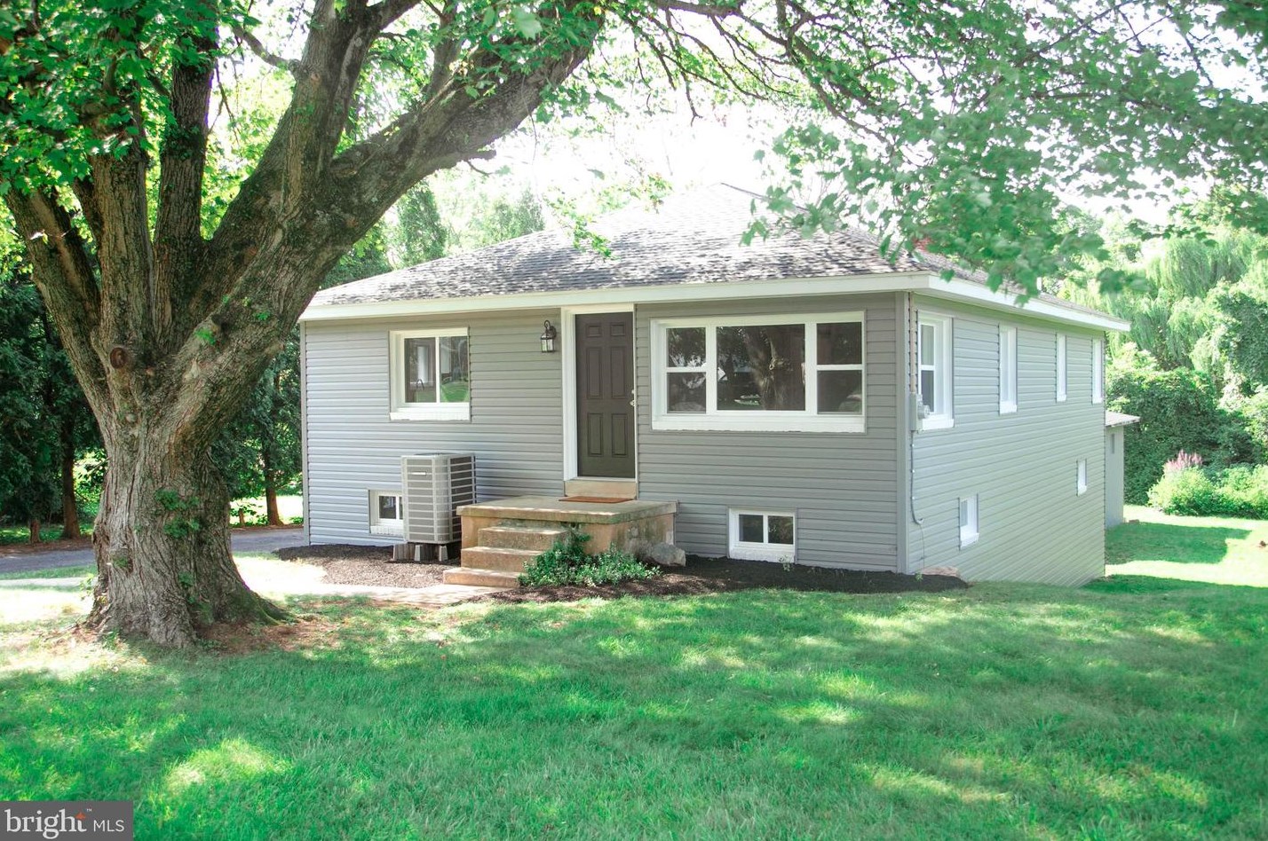 205 Colebrook Rd, Hbg Inter Airp, PA 17057-3806