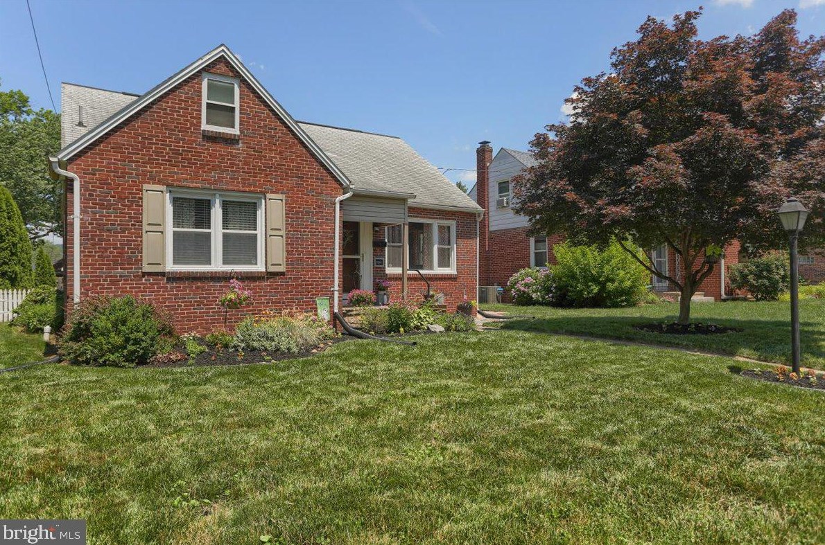404 Heister Rd, Harrisburg, PA 17110