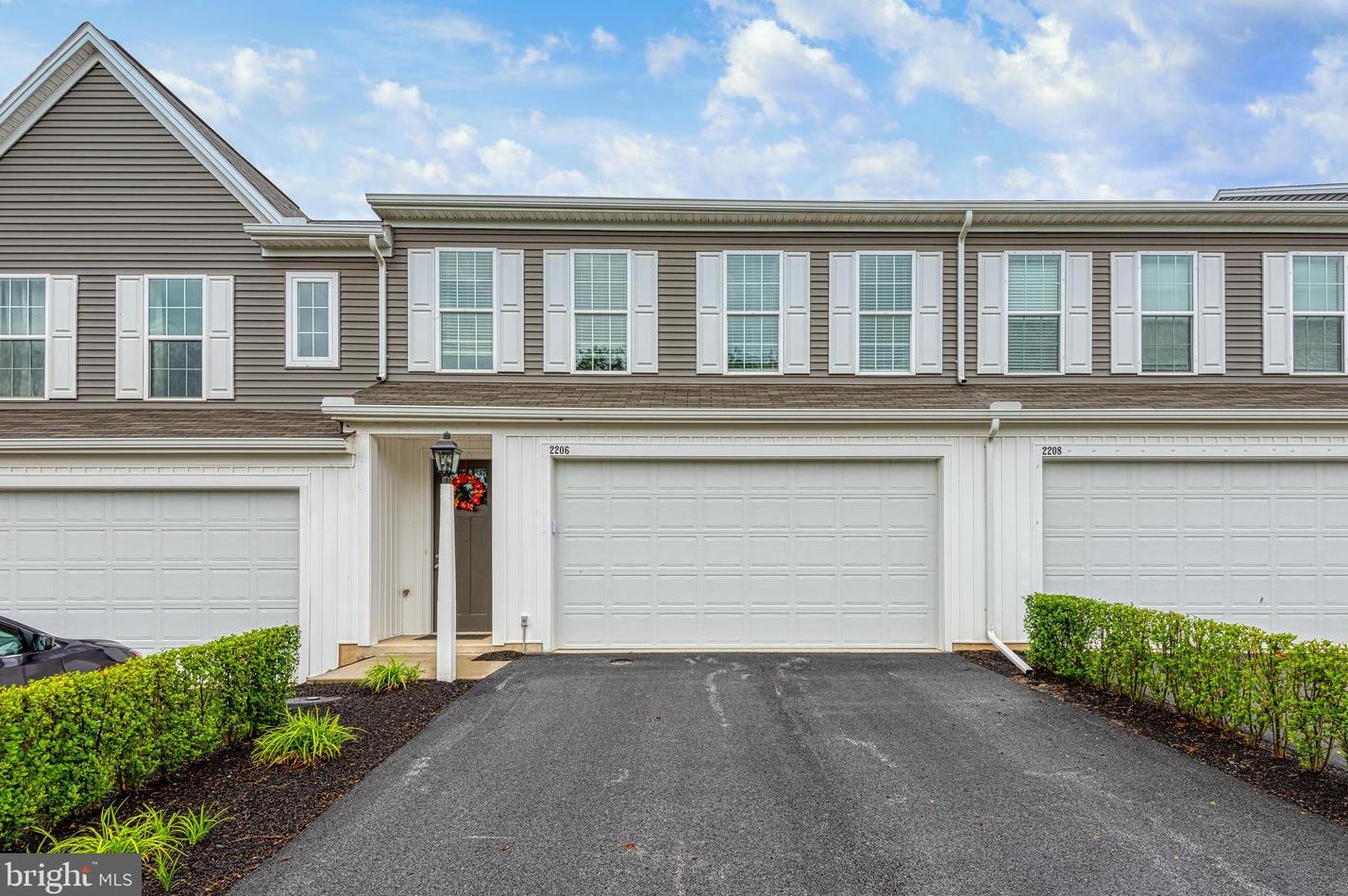 2206 Red Fox Dr, Hummelstown, PA 17036