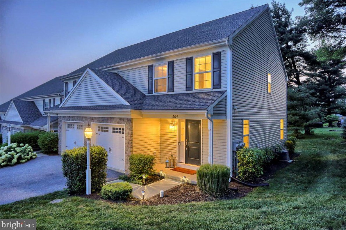664 Winding Ln, Harrisburg, PA 17111