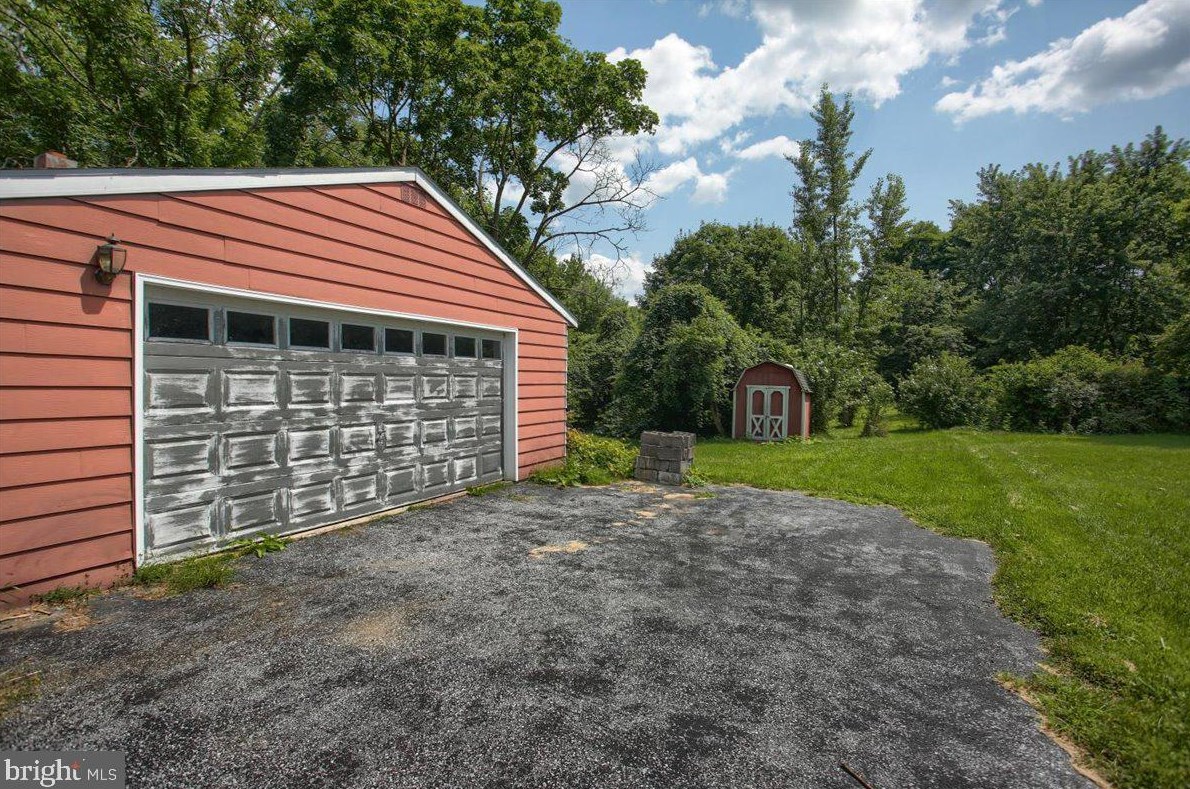 15 Messick Dr, Hbg Inter Airp, PA 17057