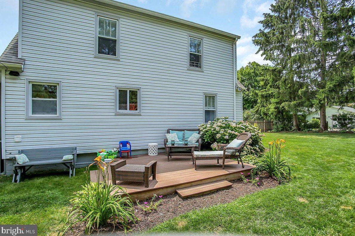 7194 Jonestown Rd, Harrisburg, PA 17112-3650