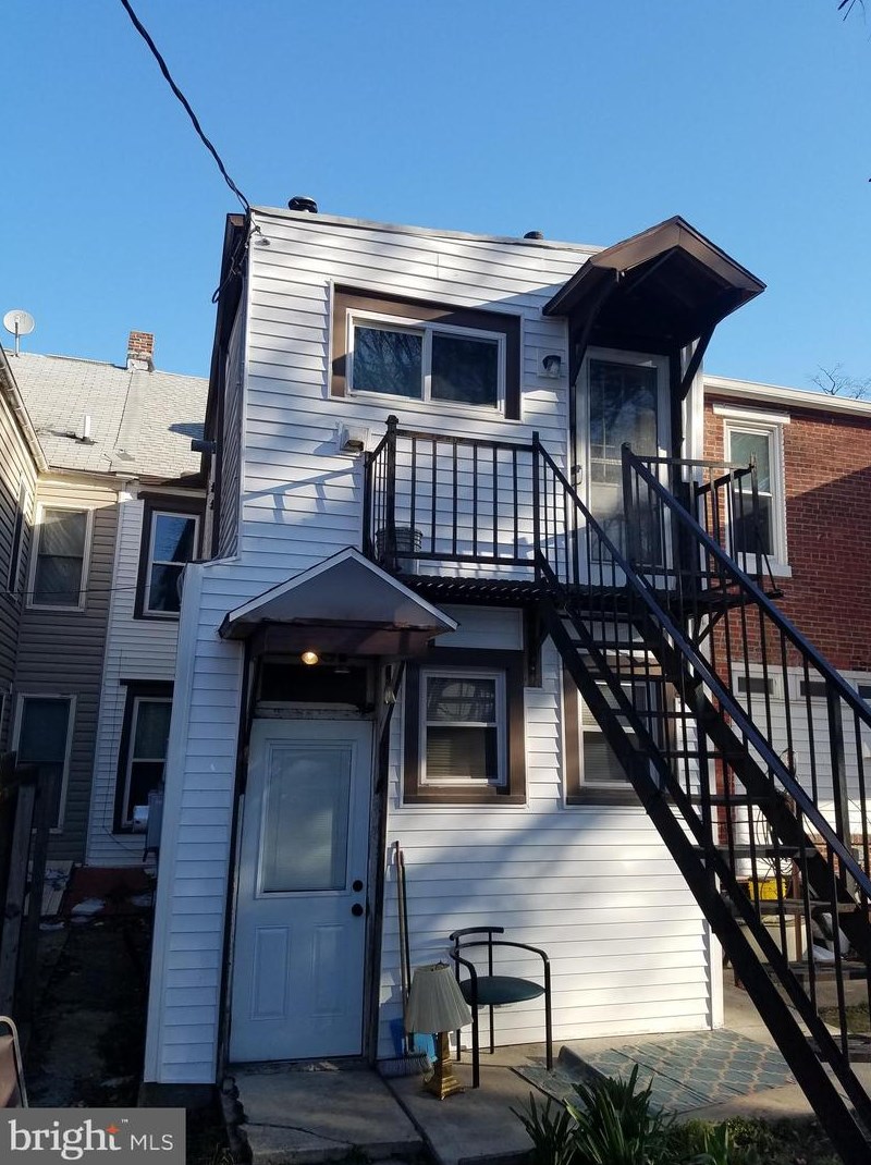 523 Seneca St, Harrisburg, PA 17110