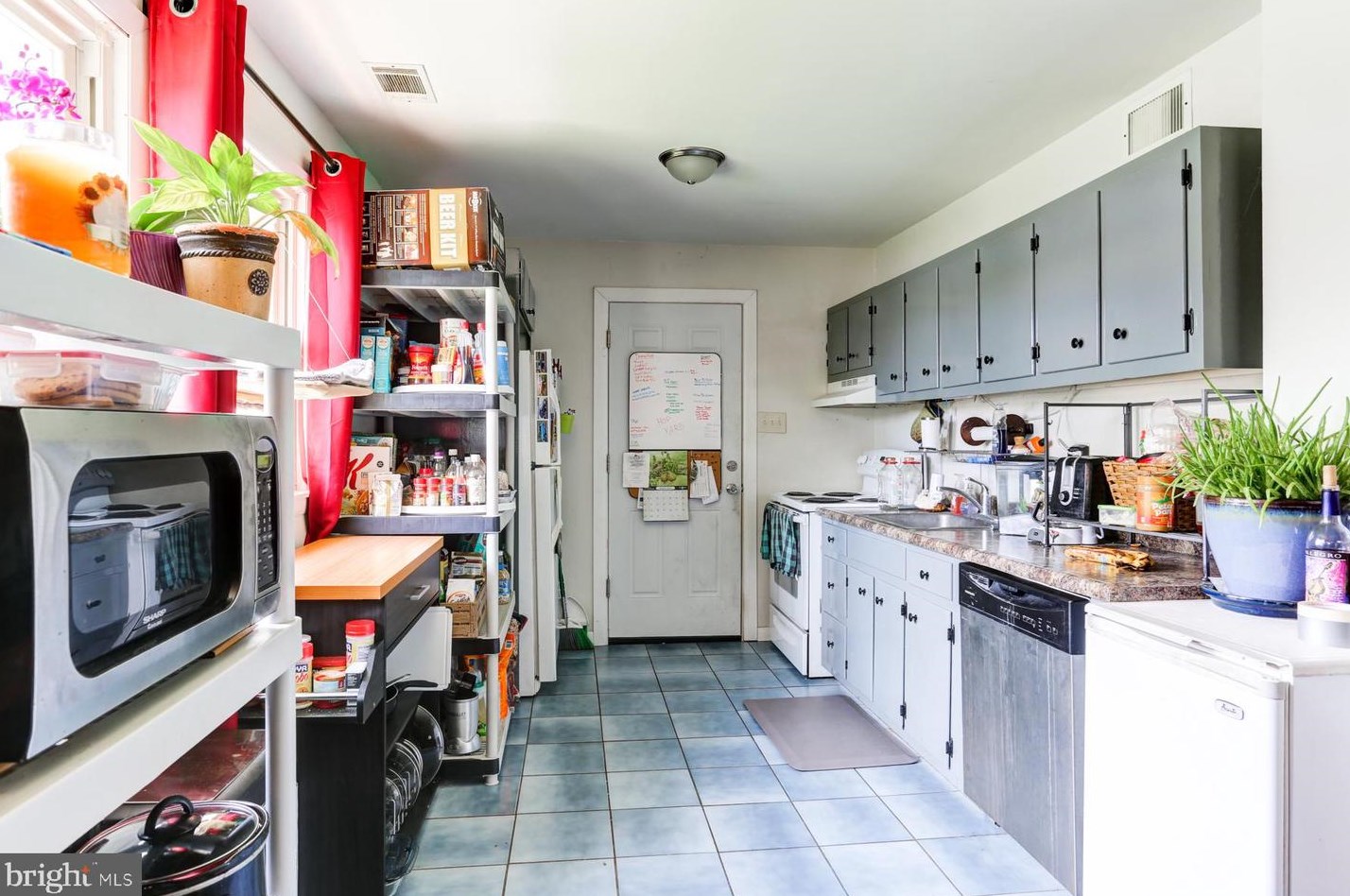 127 Juniper St, Hbg Inter Airp, PA 17057-2120