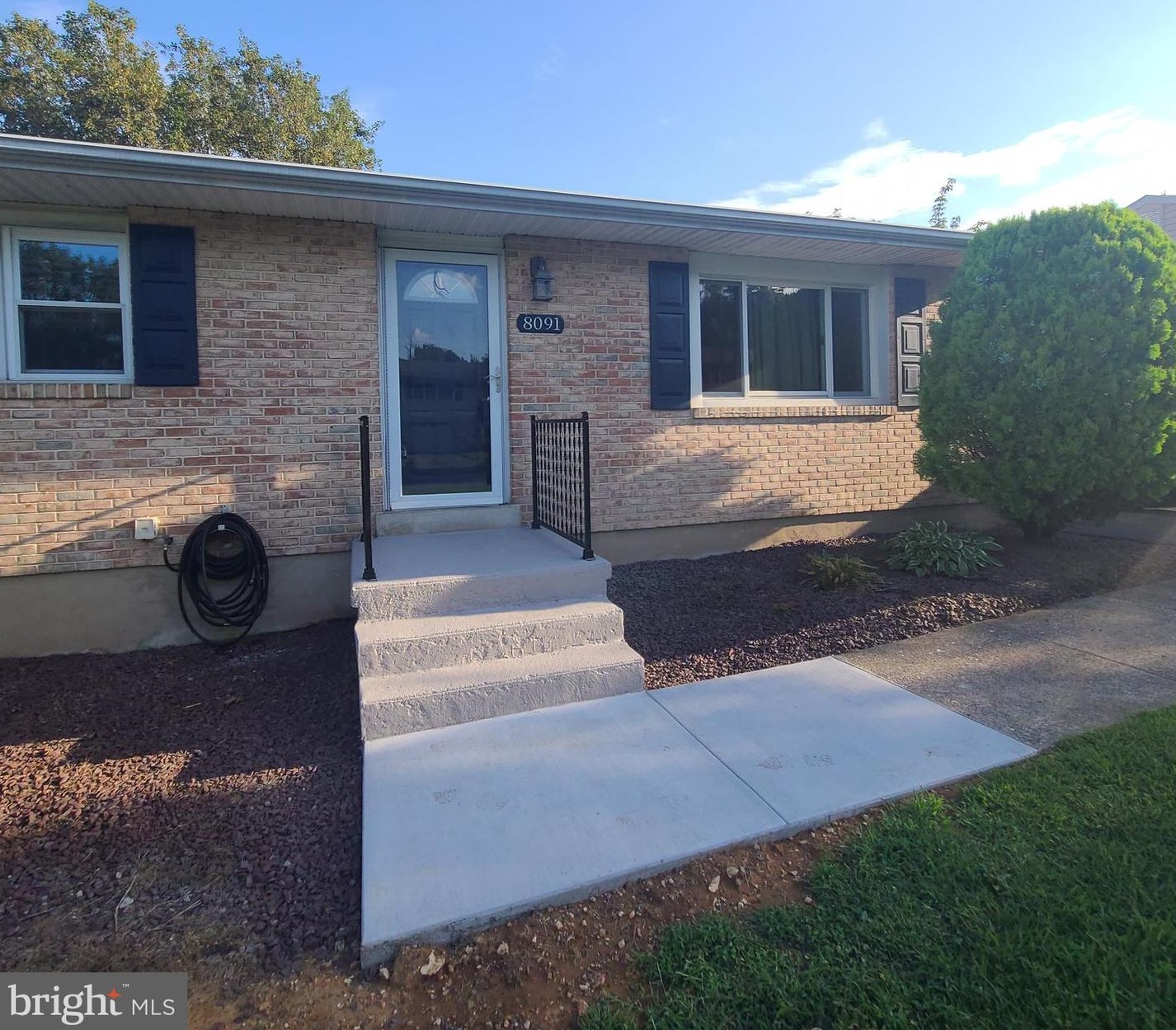 8091 Jefferson St, Hummelstown, PA 17036