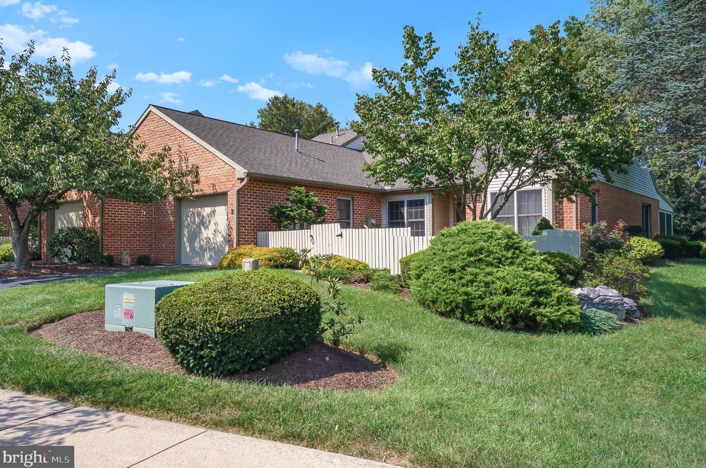 23 Cambridge Dr, Swatara, PA 17033