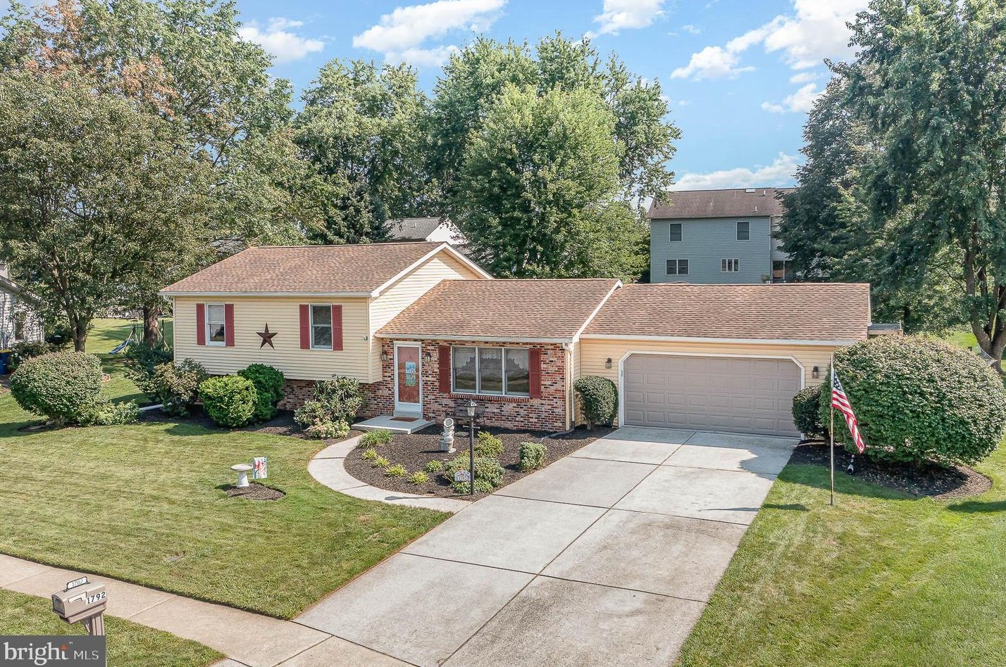 1792 Brentwood Dr, Hbg Inter Airp, PA 17057-3473