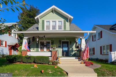 109 W Caracas Avenue - Photo 1