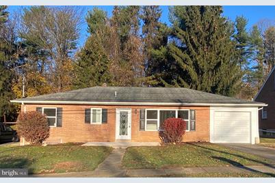 416 N Duke Street - Photo 1