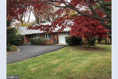 1521 Braewood Drive - Photo 1