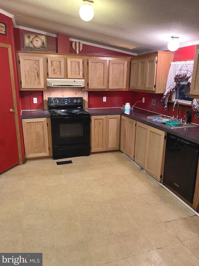 8790 Bakner Rd, Roadside, PA 17268-9751