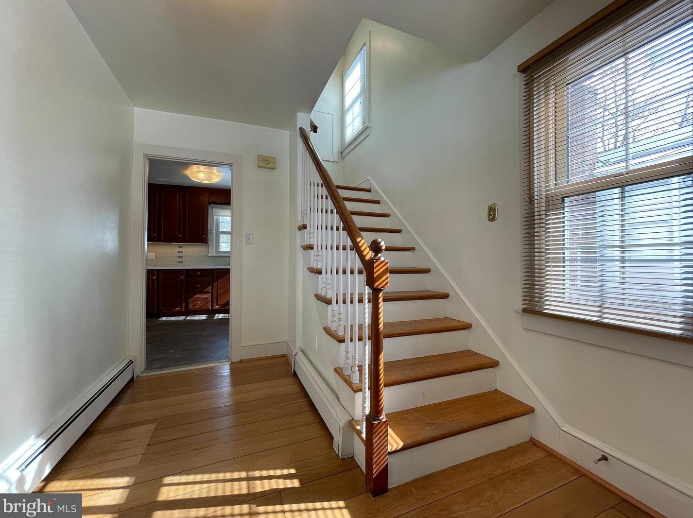 924 4th St, Chambersburg, PA 17201-3757