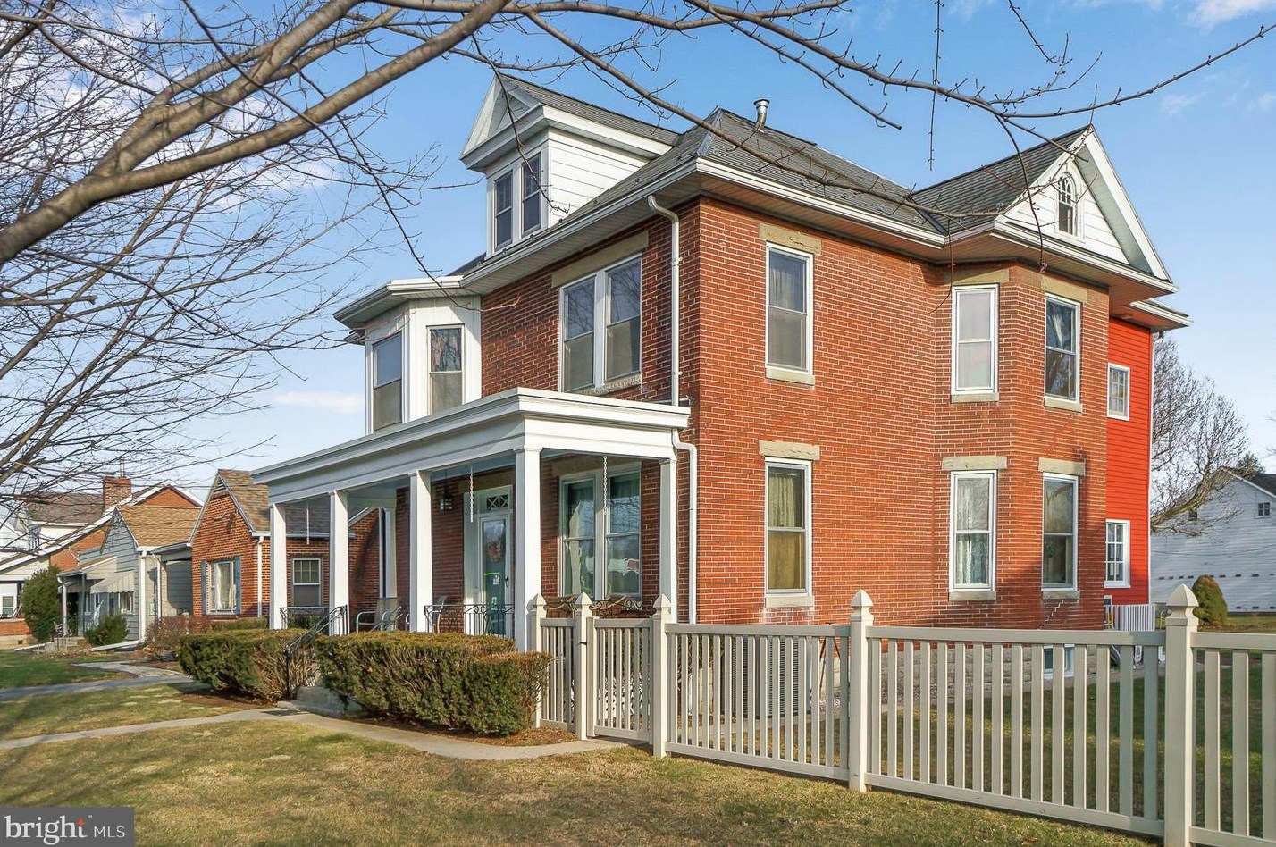 1872 Philadelphia Ave, Chambersburg, PA 17201-1434