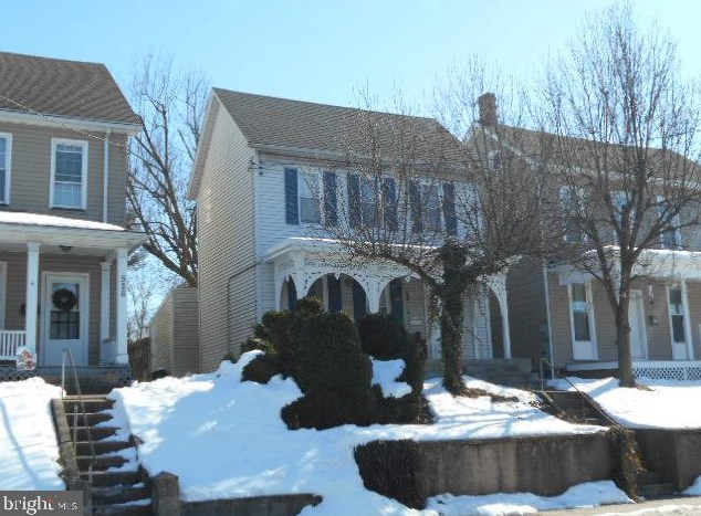 532 2nd St, Chambersburg, PA 17201-3527