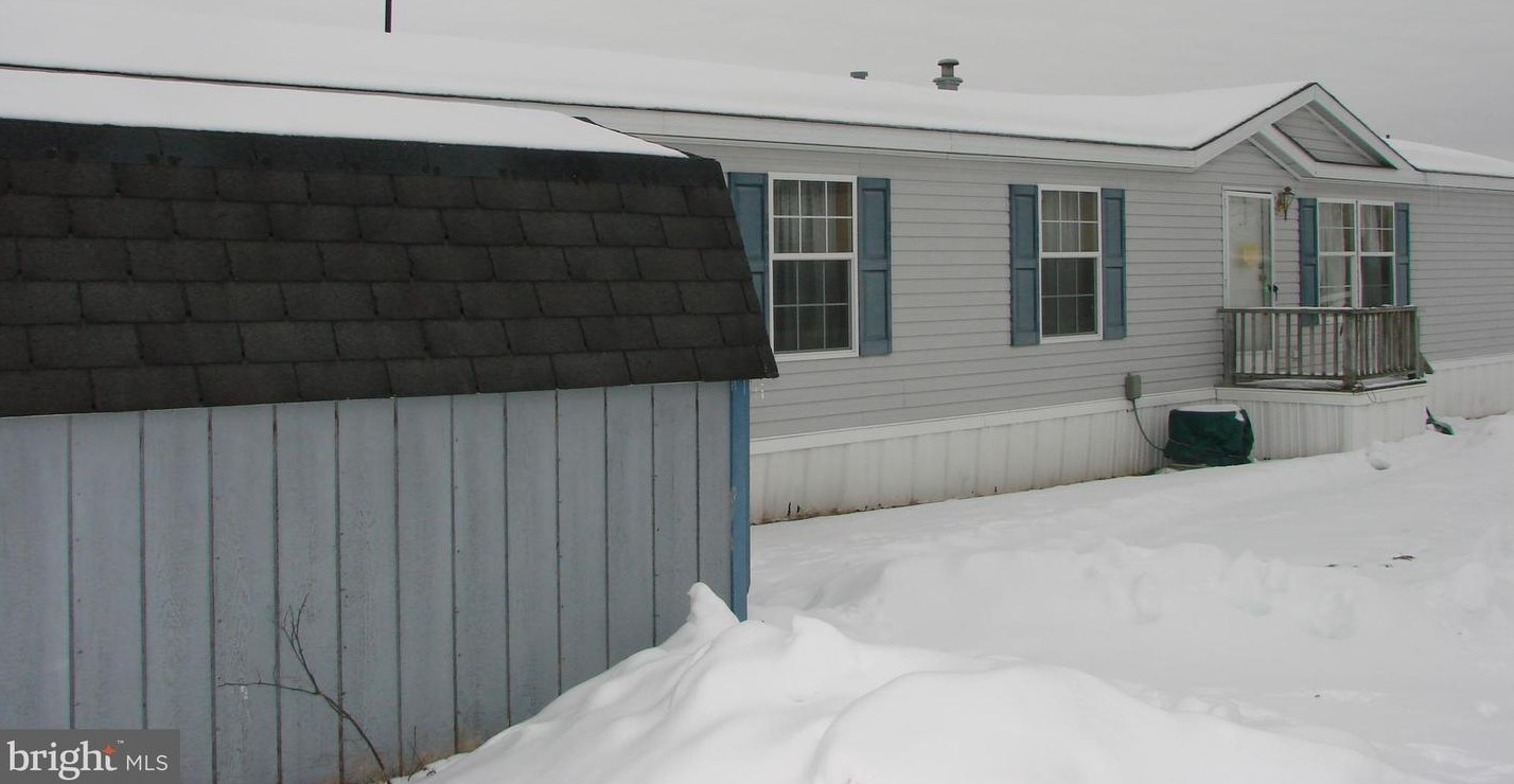 127 Pleasantwood Ave, Saint Thomas, PA 17252-9630
