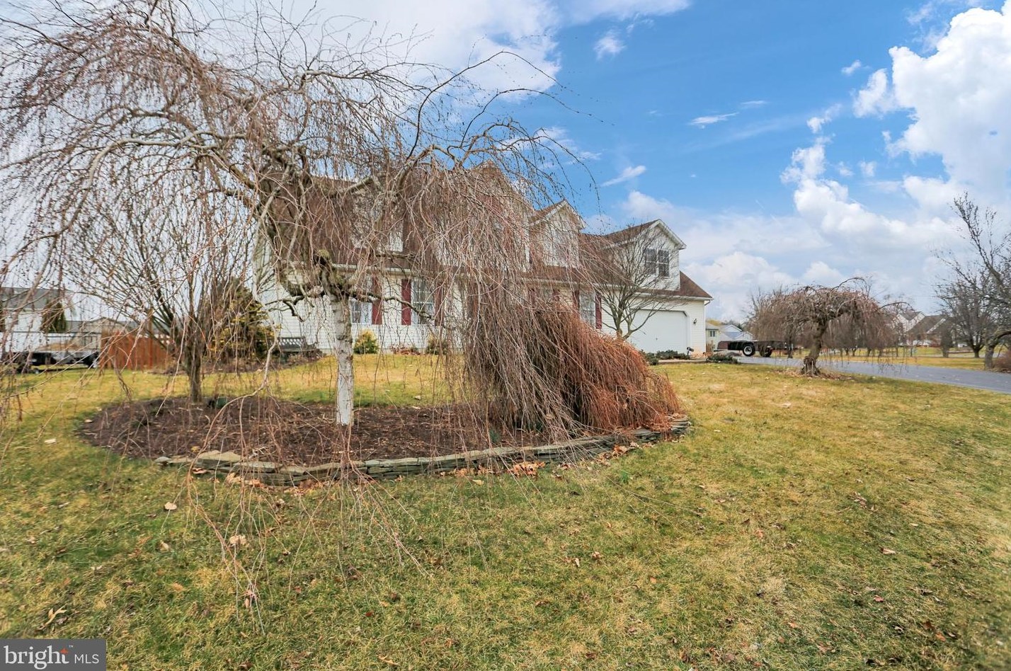 236 Carmack Dr, Chambersburg, PA 17202-3035