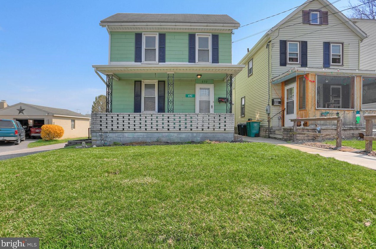 692 Cleveland Ave, Chambersburg, PA 17201-3612