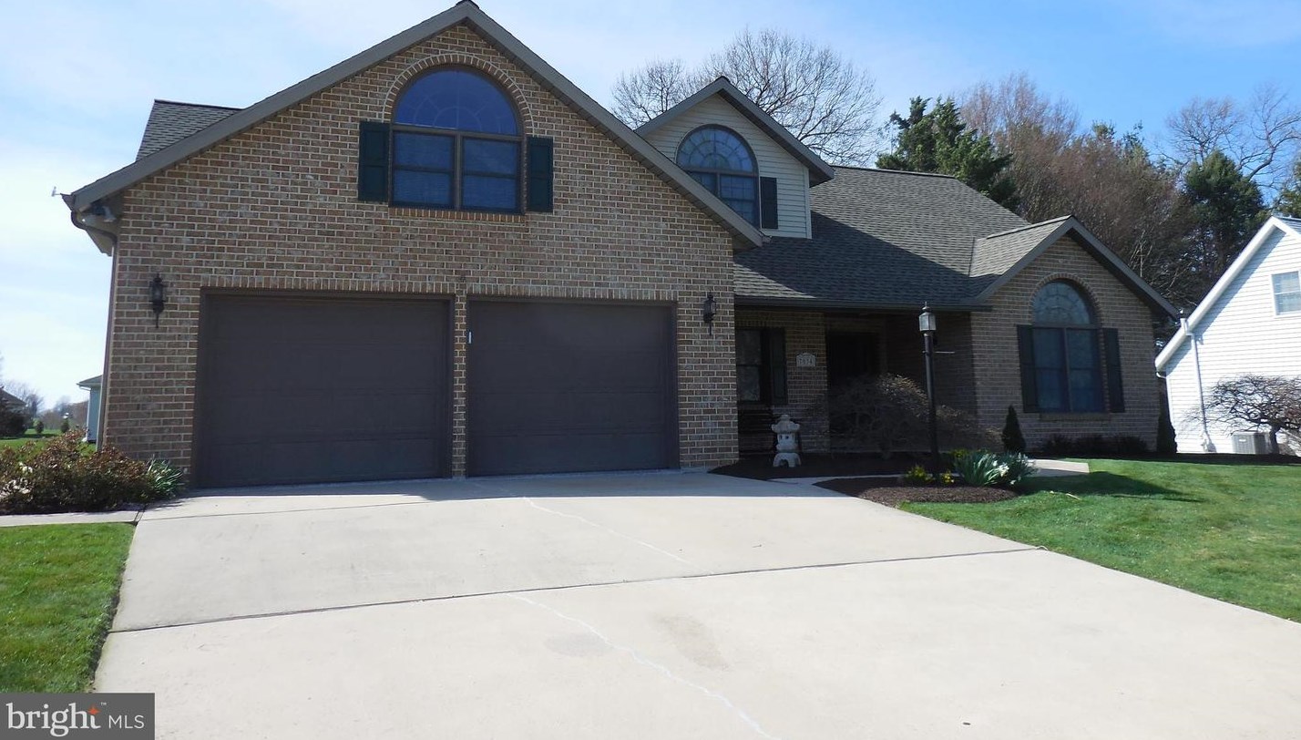7034 Fairway Oaks, Fayetteville, PA 17222-9416