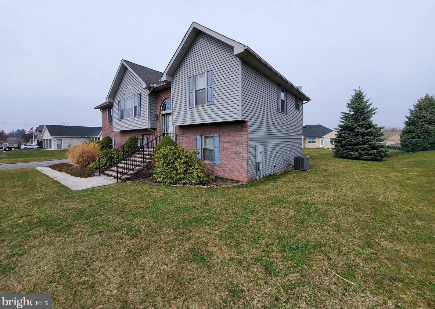429 Terrilynn Dr, Chambersburg, PA 17202-7972