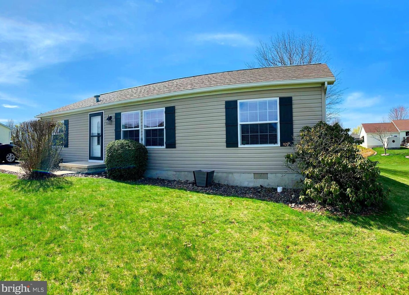 161 New Ln, Chambersburg, PA 17202-8583