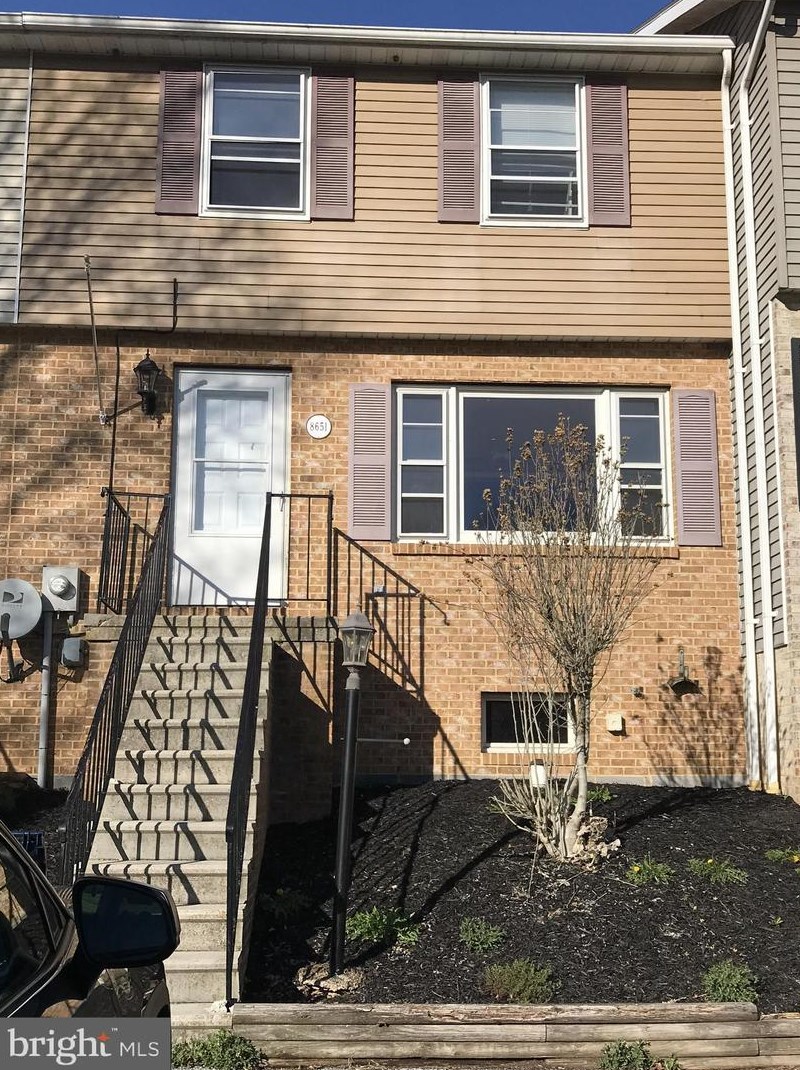 8651 Sheffield Manor Blvd, Roadside, PA 17268-9230