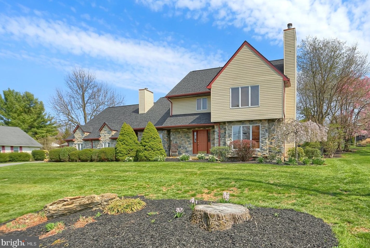 472 Briar Ln, Chambersburg, PA 17202-3110