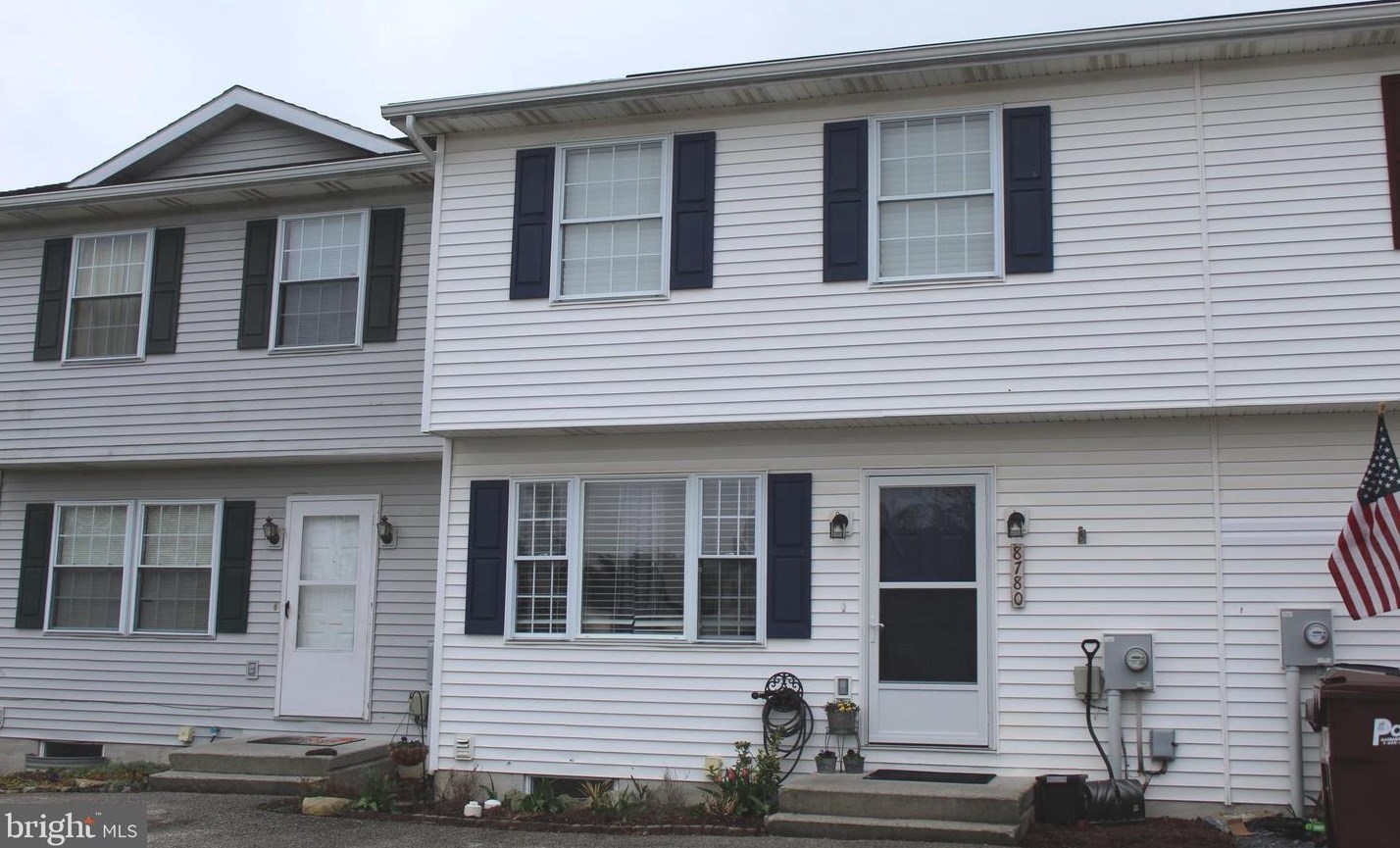 8780 Kings Rd, Roadside, PA 17268-8646