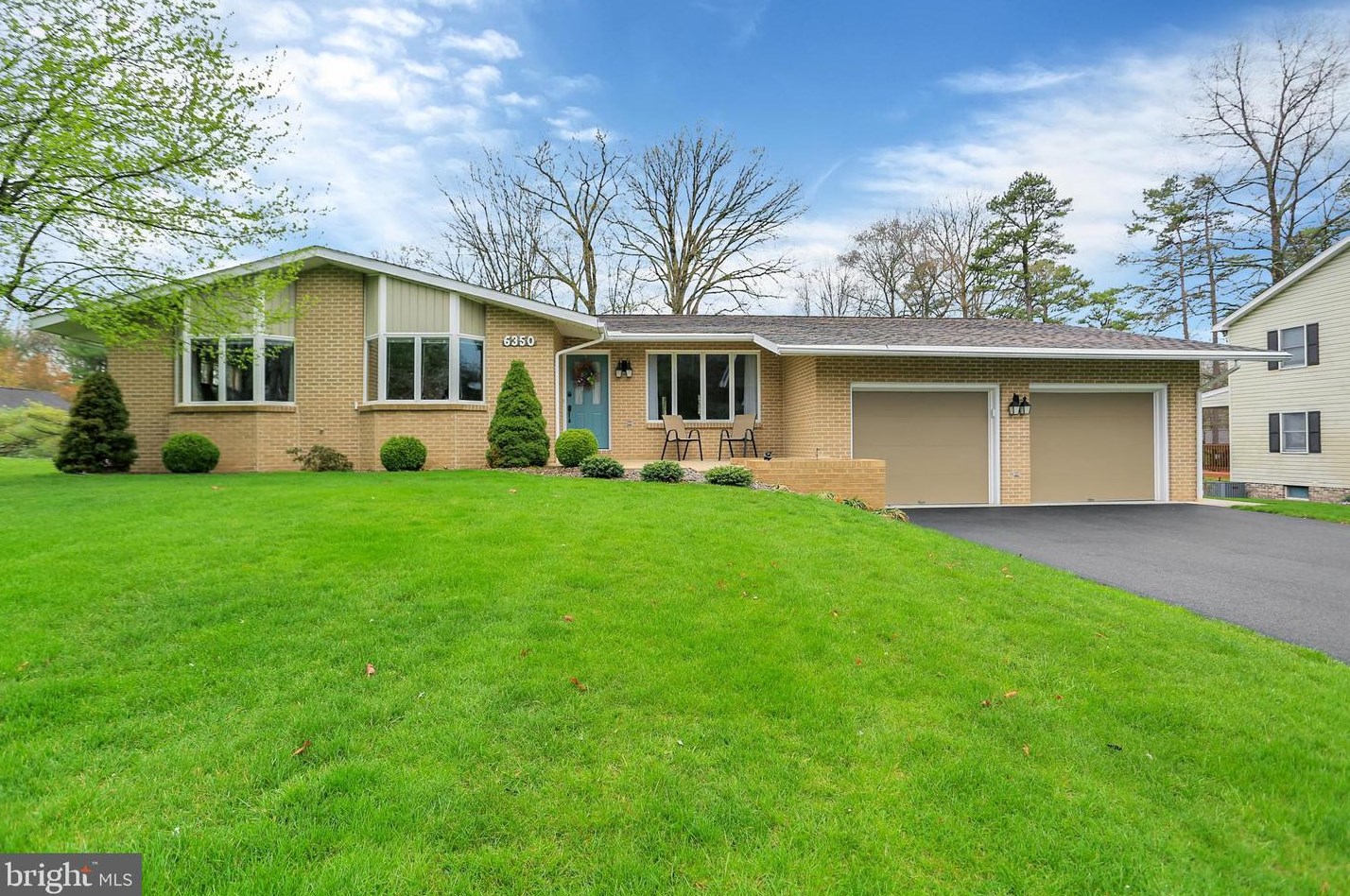 6350 Burning Tree Ln, Fayetteville, PA 17222-9645