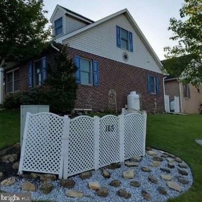 165 Ash Spring Ct, Roadside, PA 17268-1483