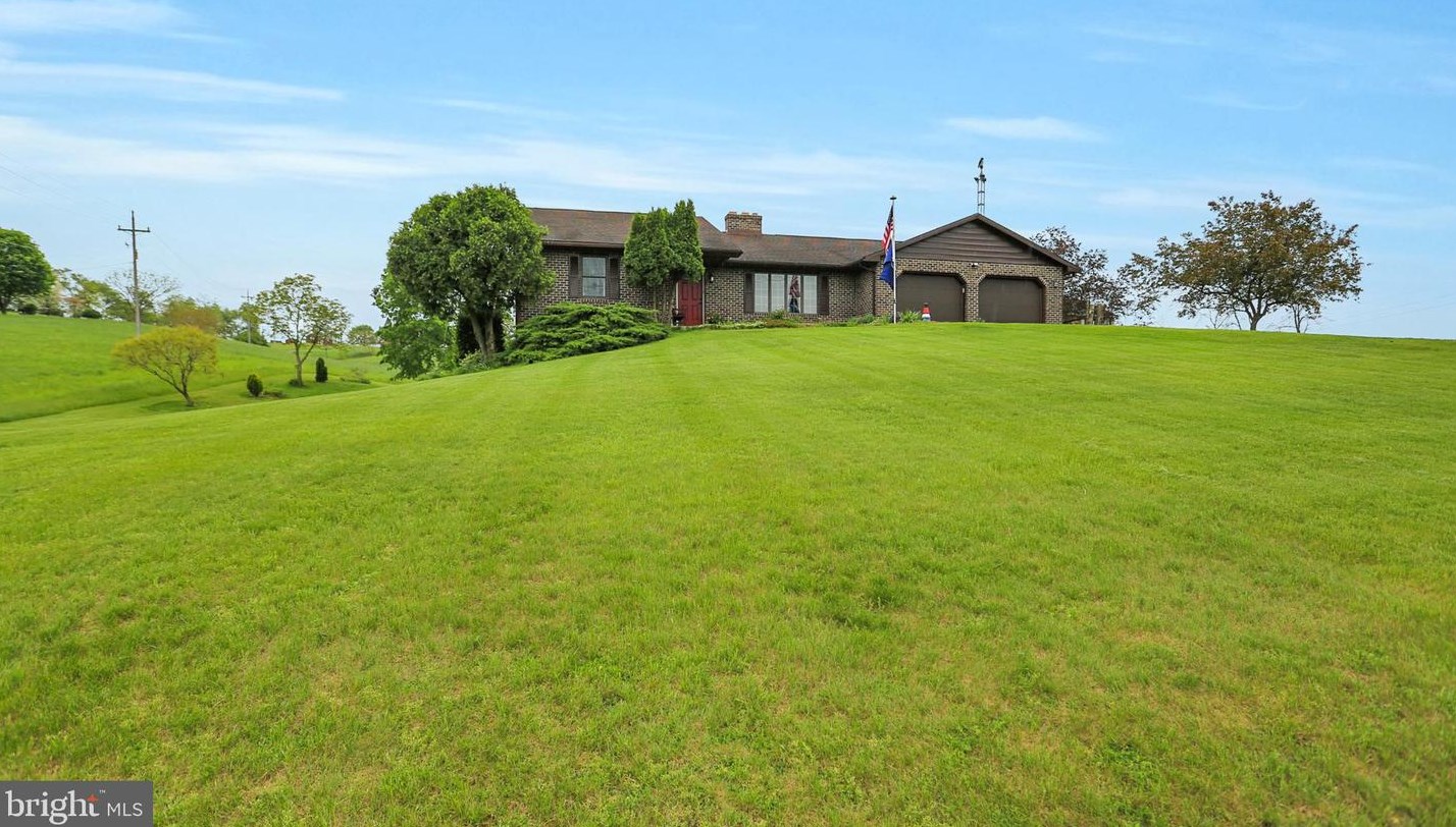 9691 Rowe Run Rd, Lees Cross Roads, PA 17257