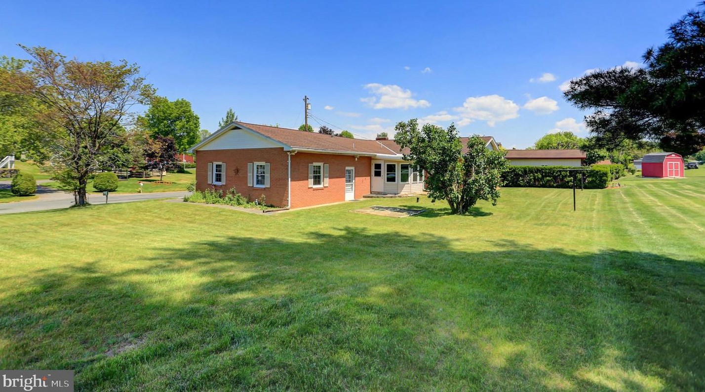 13508 Longview Ave, Roadside, PA 17268