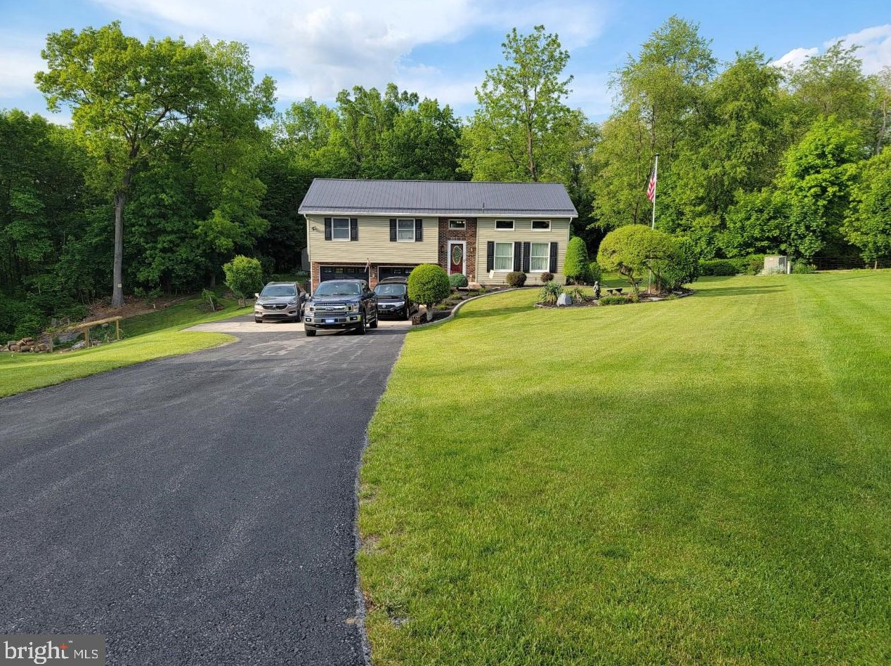3971 Campbell Cir, Orrstown, PA 17244