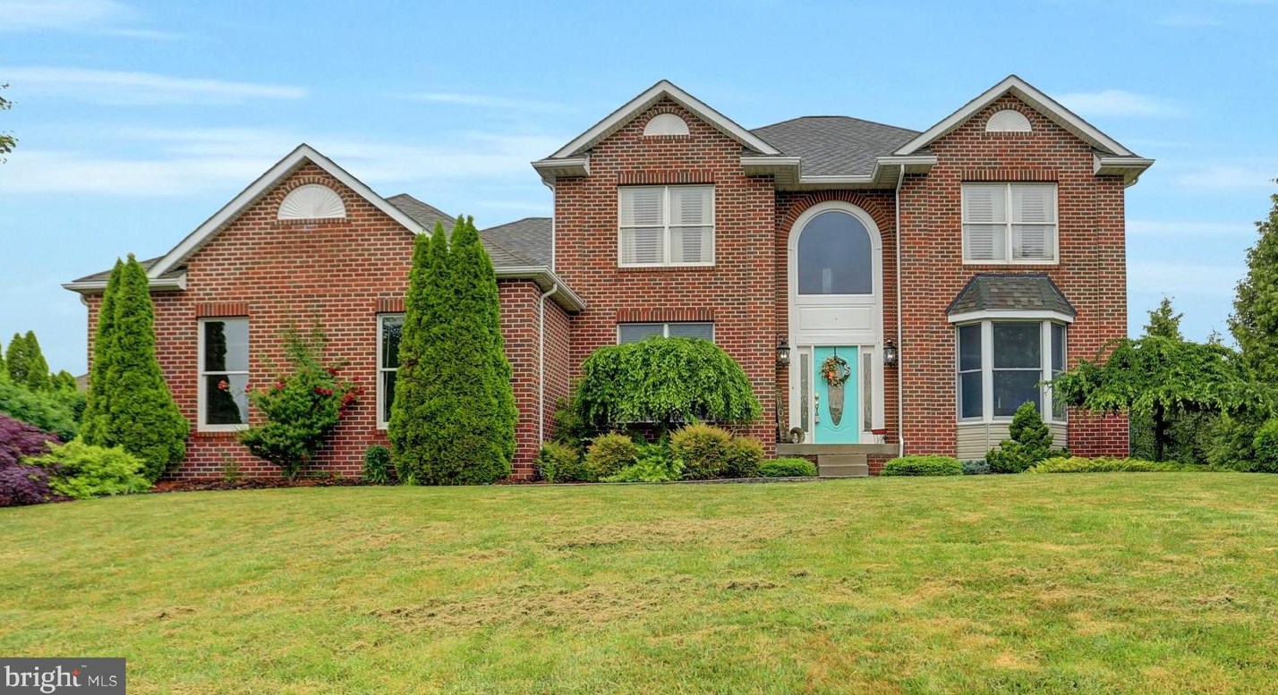 2151 Castlegreen Dr, Upton, PA 17225