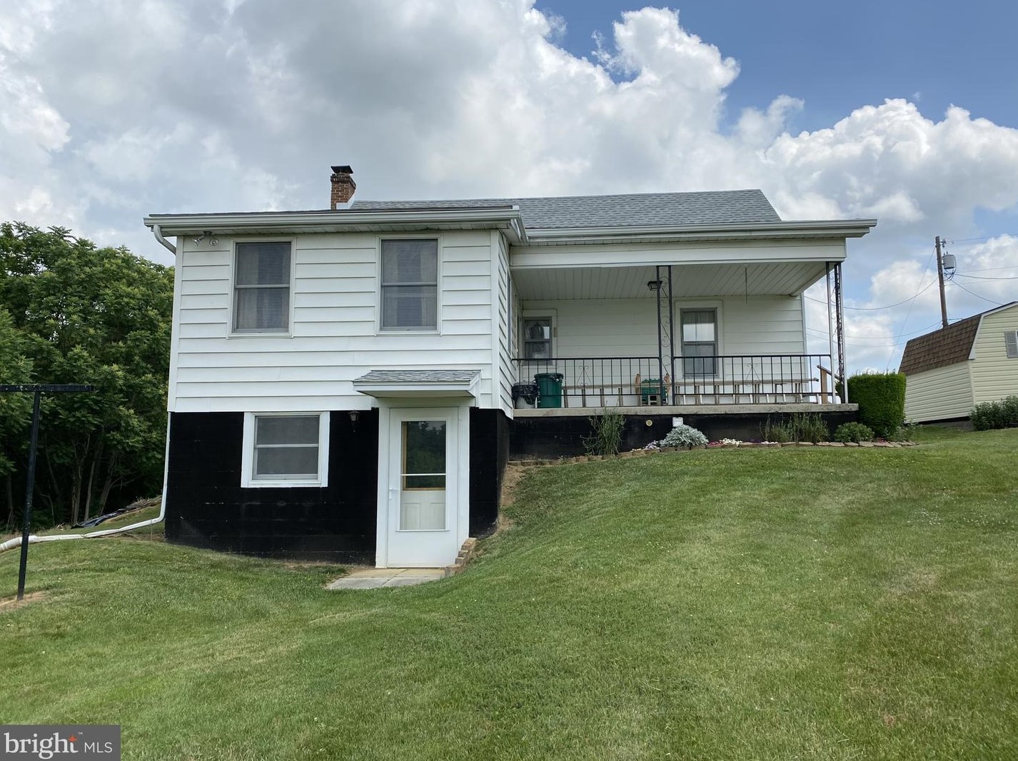338 Fairmount Ave, Roadside, PA 17268-1104