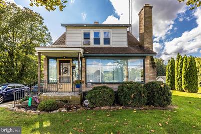 537 Mount Pleasant Road - Photo 1