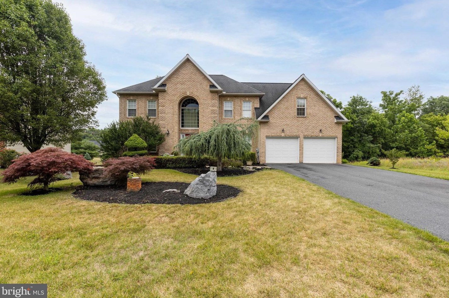 2447 Castlegreen Dr, Upton, PA 17225