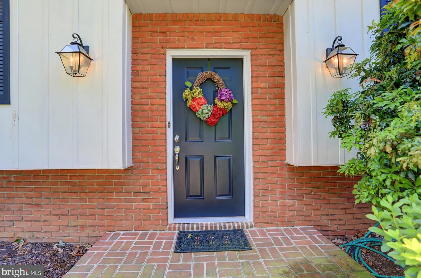 218 Hickory Dr, Fayetteville, PA 17222-1108