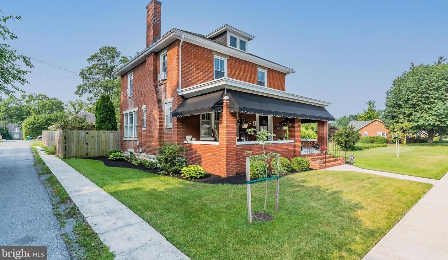 528 King St, Chambersburg, PA 17201-1702