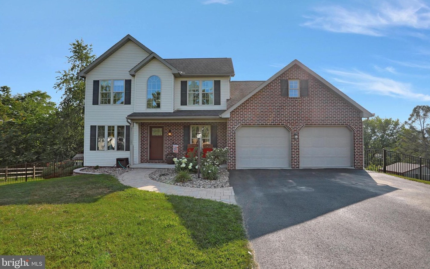 1721 Jed Ct, Chambersburg, PA 17202-7447